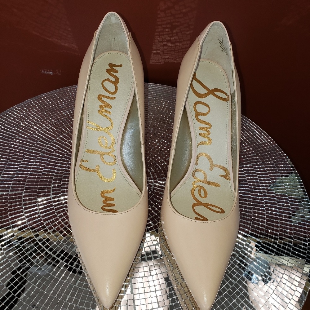 Women's shoes